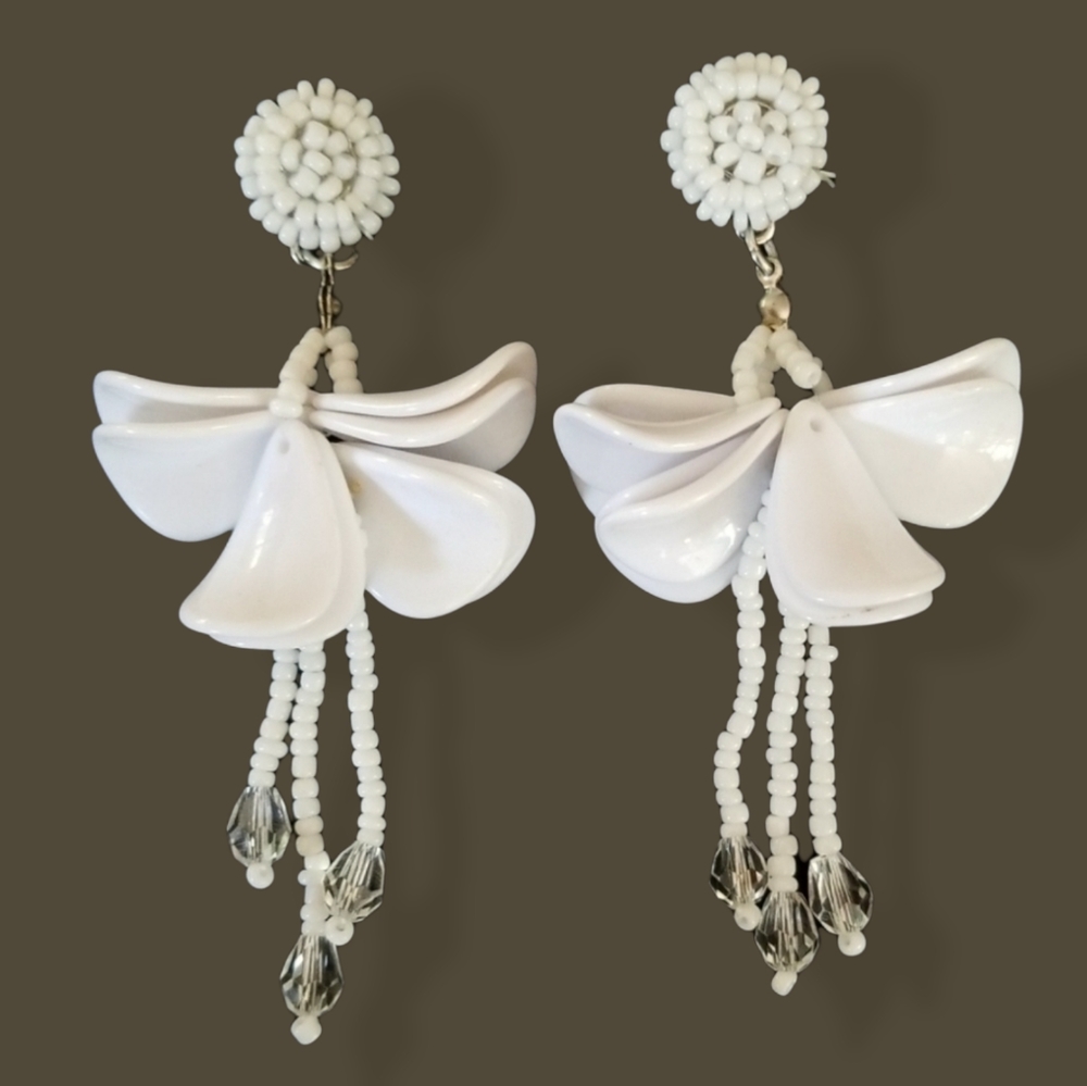 Vintage Estate Beaded Dangling Pierced Earrings - Picture 4 of 12